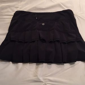Lululemon Set the Pace Skirt!